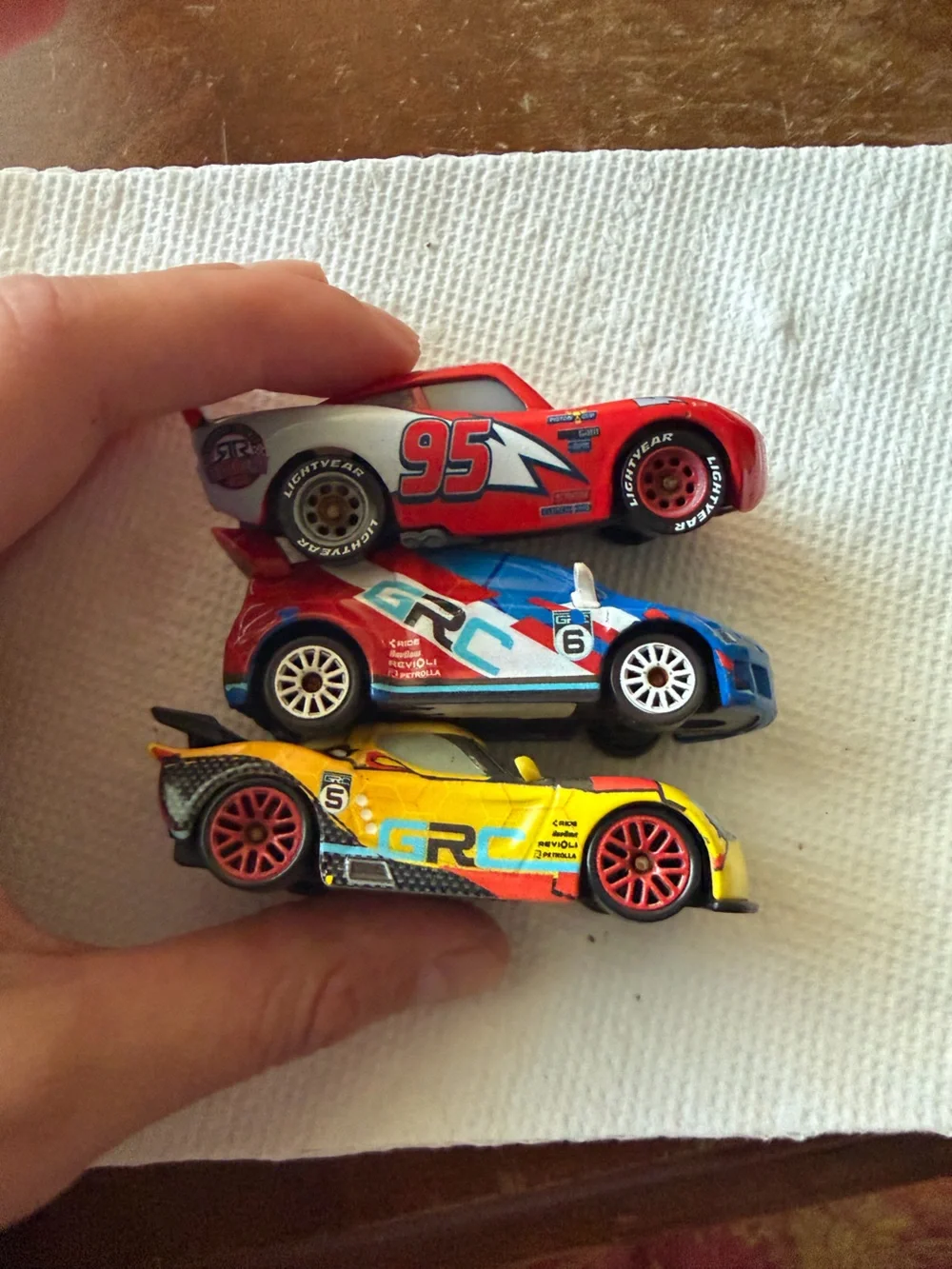 Disney Pixar cars toys global racers cup race cars lighting McQueen GUC toys